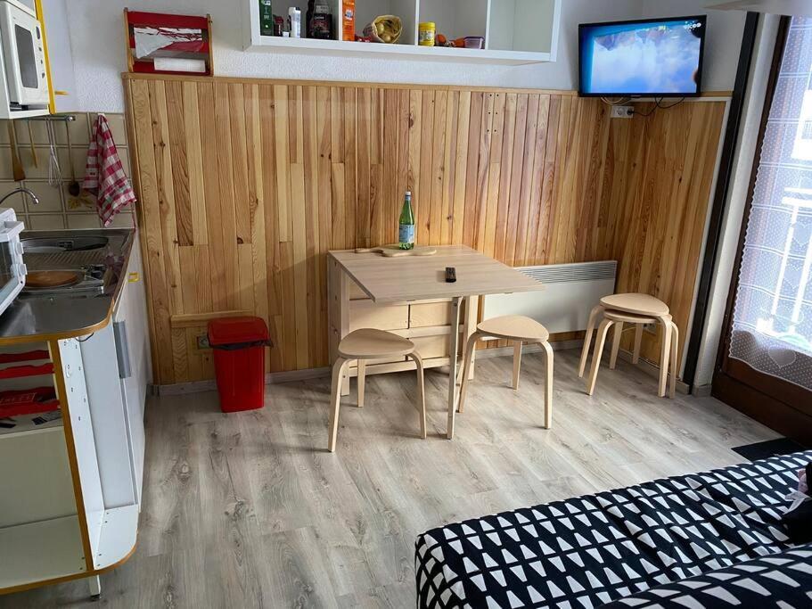 Charmant Appartement Au Pied Des Pistes De Lelex Bagian luar foto
